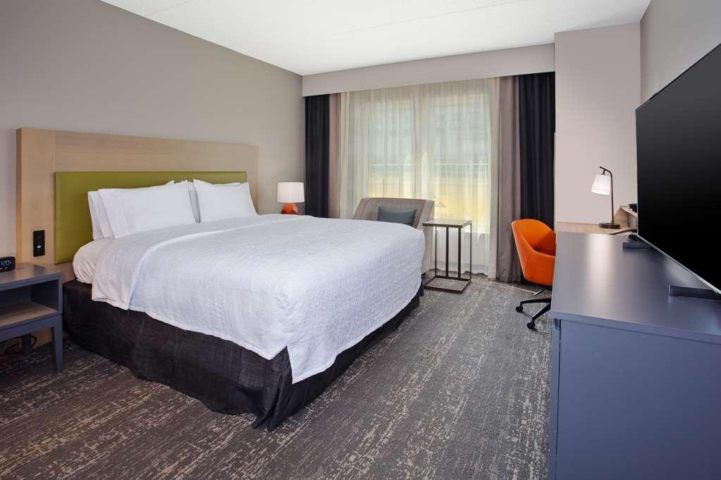 Hampton Inn And Suites Newark Airport Elizabeth Phòng bức ảnh