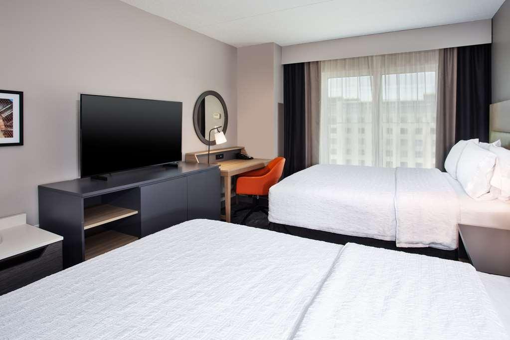 Hampton Inn And Suites Newark Airport Elizabeth Phòng bức ảnh