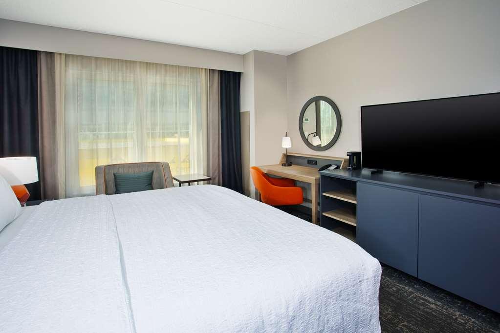 Hampton Inn And Suites Newark Airport Elizabeth Phòng bức ảnh