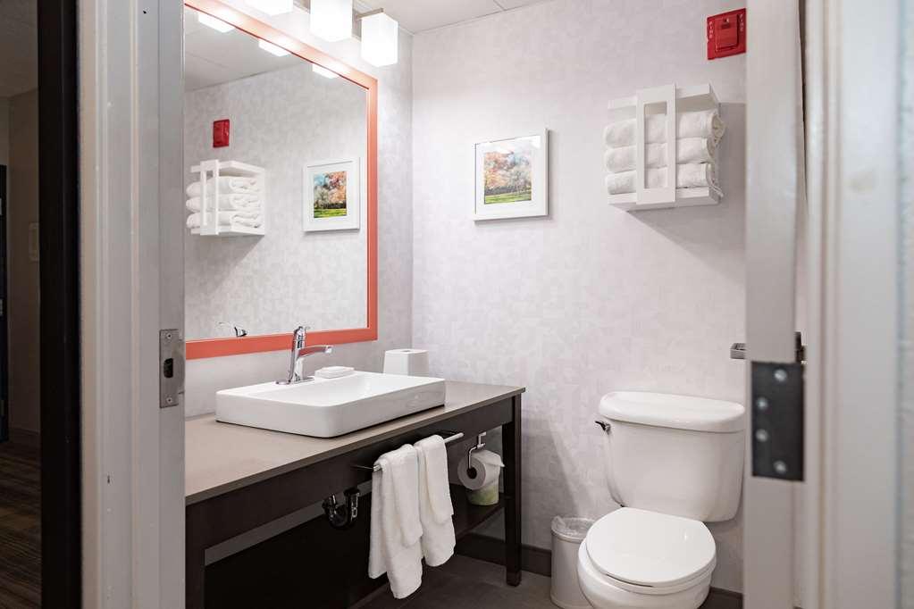 Hampton Inn And Suites Newark Airport Elizabeth Phòng bức ảnh