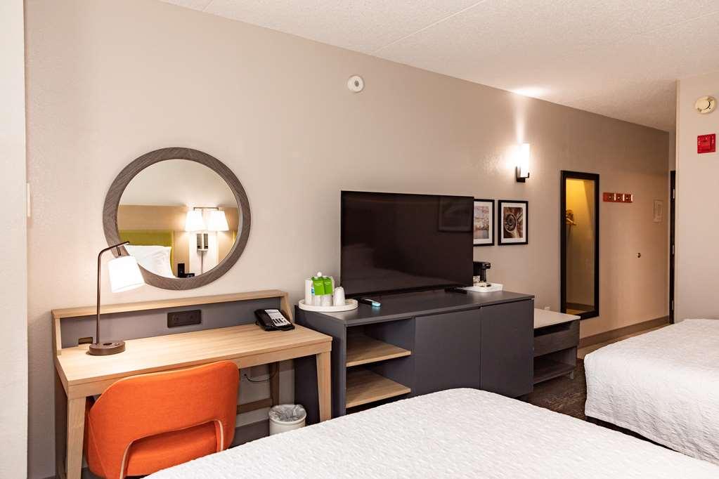 Hampton Inn And Suites Newark Airport Elizabeth Phòng bức ảnh