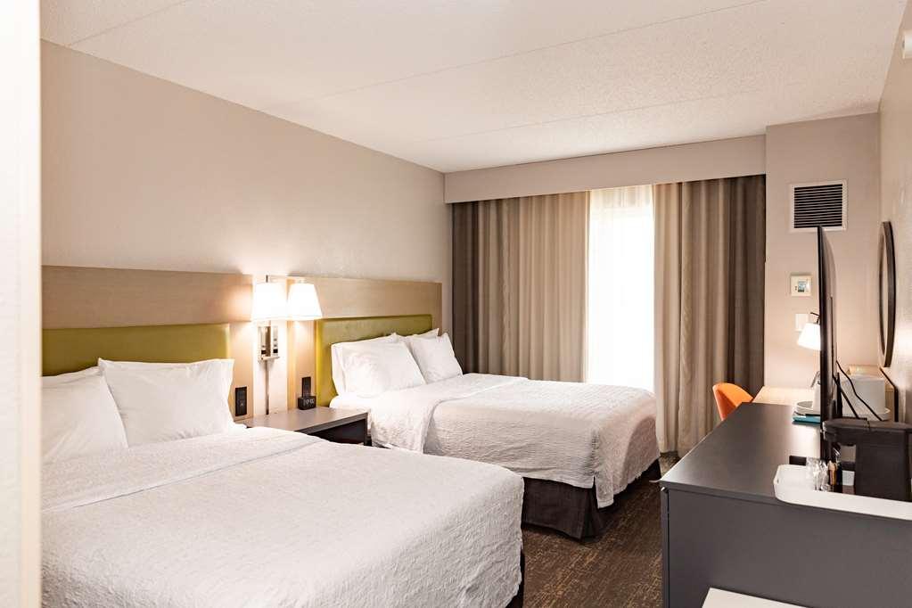 Hampton Inn And Suites Newark Airport Elizabeth Phòng bức ảnh