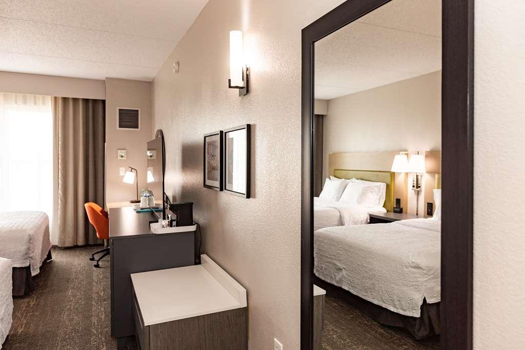 Hampton Inn And Suites Newark Airport Elizabeth Phòng bức ảnh